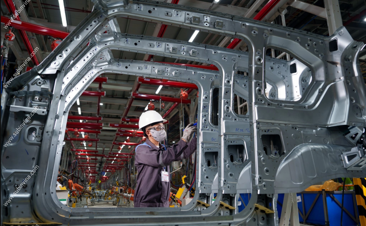 anh_cong_nhan_vinmetal